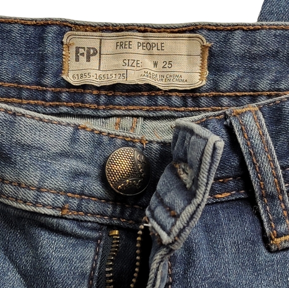 Free People Raw Hem Jeans - Picture 6 of 9